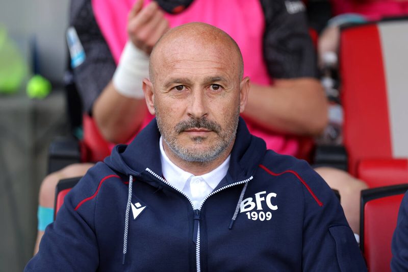 Vincenzo Italiano pronto a lasciare il Bologna: Napoli in attesa del suo futuro