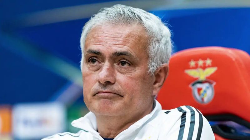 Real Madrid Faces Deadline in Pursuit of Mourinho Amid Election Delays
