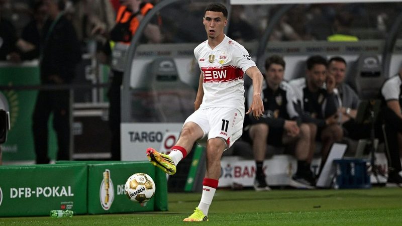 VfB Stuttgart verpflichtet El Khannouss fest und verabschiedet Stenzel nach sieben Jahren