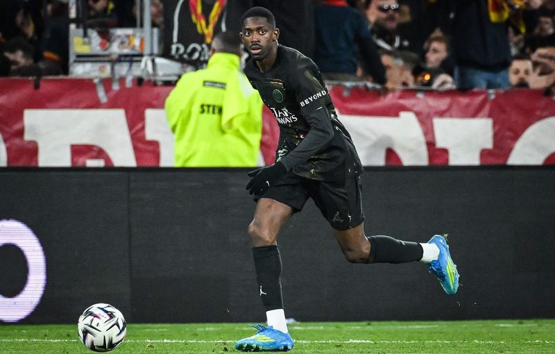 Le PSG s'impose avec Dembélé, mais la polémique sur le vote du but de la saison enfle