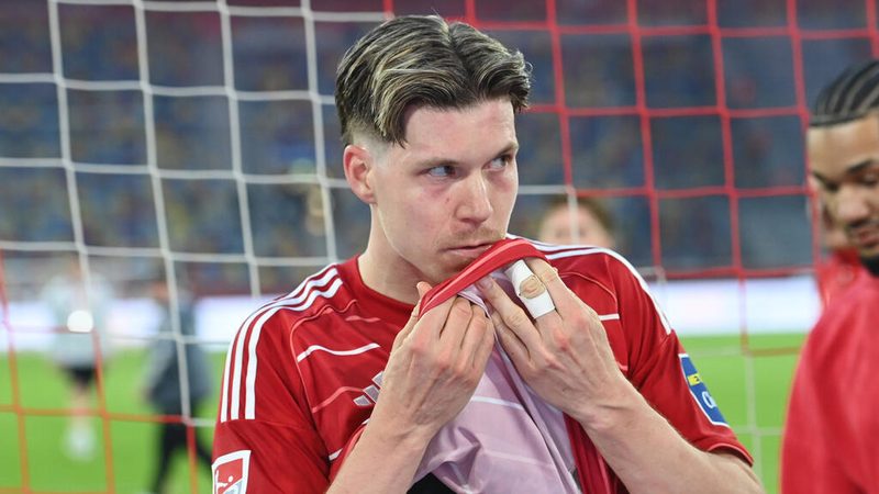 Cedric Itten äußert sich zu Wechselgerüchten zum FC Schalke 04