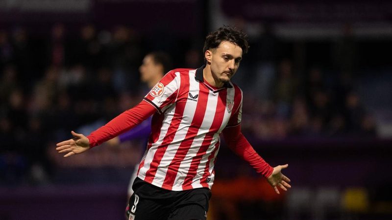 Ibai Sanz, delantero del Bilbao Athletic, suena fuerte para reforzar al Sporting