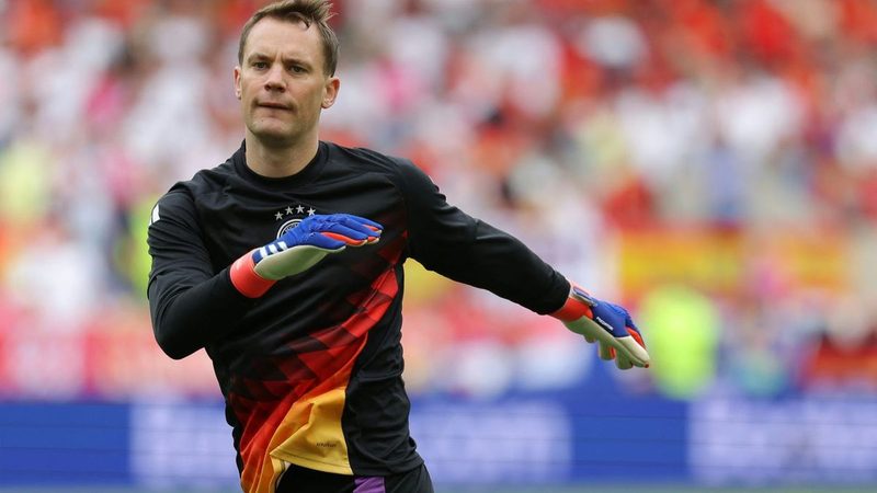 Manuel Neuer bleibt beim Länderspiel gegen Finnland auf der Bank