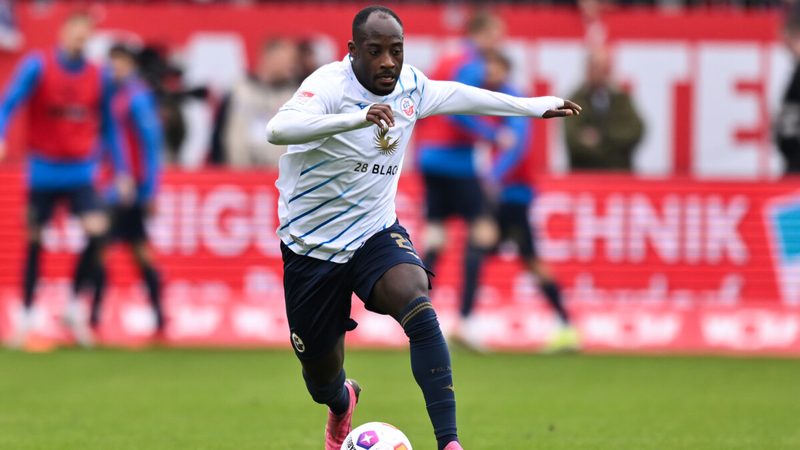 Energie Cottbus verpflichtet Christian Kinsombi nach Aufstieg in die 2. Liga