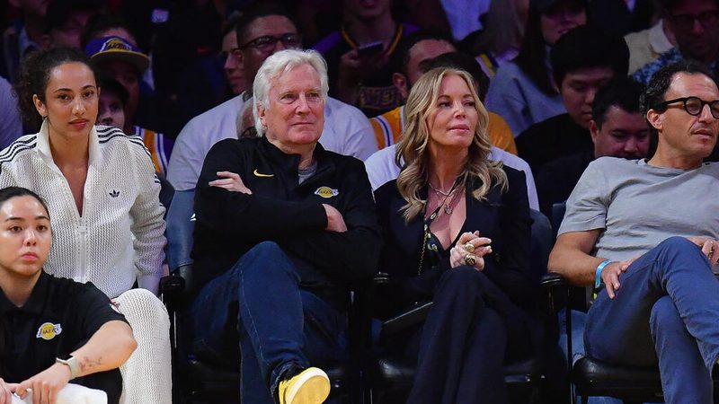 Los Angeles Lakers erleben massive Entlassungswelle nach Franchise-Übernahme