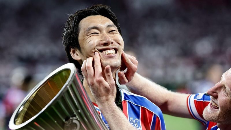 El Crystal Palace celebra su primer título europeo y un premio de 20,4 millones de euros