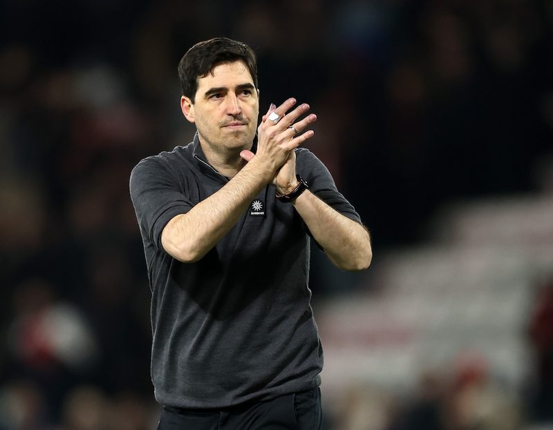 Iraola attende Liverpool o Leverkusen, Milan sempre più lontano
