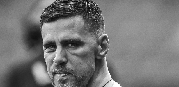 Tragédia no futebol: Bryan Bergougnoux morre aos 43 anos a caminho de jogo de lendas
