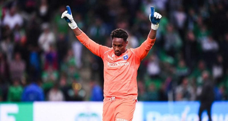L'OGC Nice face à l'AS Saint-Étienne : La Ligue 2 prend l'avantage dans les barrages