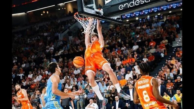 Valencia Basket asegura su futuro tras arrollar a Gran Canaria y busca la segunda plaza