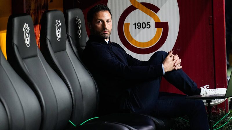 Domenico Tedesco beginnt neue Ära beim FC Bologna nach Fenerbahce-Rauswurf