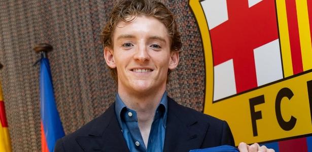 Barcelona confirma a contratação de Anthony Gordon, ex-atacante do Newcastle