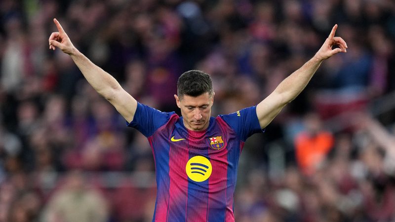 Rio Ferdinand empfiehlt Lewandowski als idealen Transfer für Manchester United