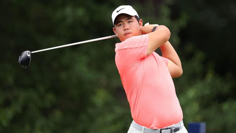 Lee Hodges Leads at 2026 Charles Schwab Challenge Amidst Stiff Competition