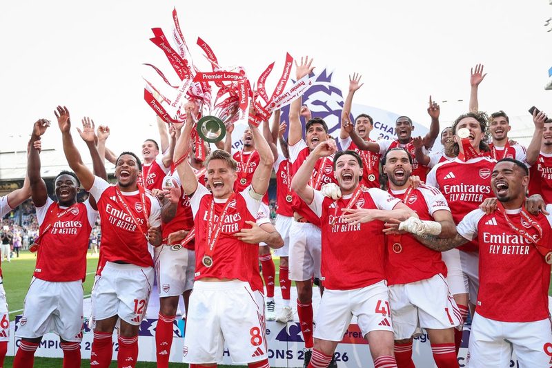 Arsenal Celebrates Premier League Triumph with Trophy Parade in Islington