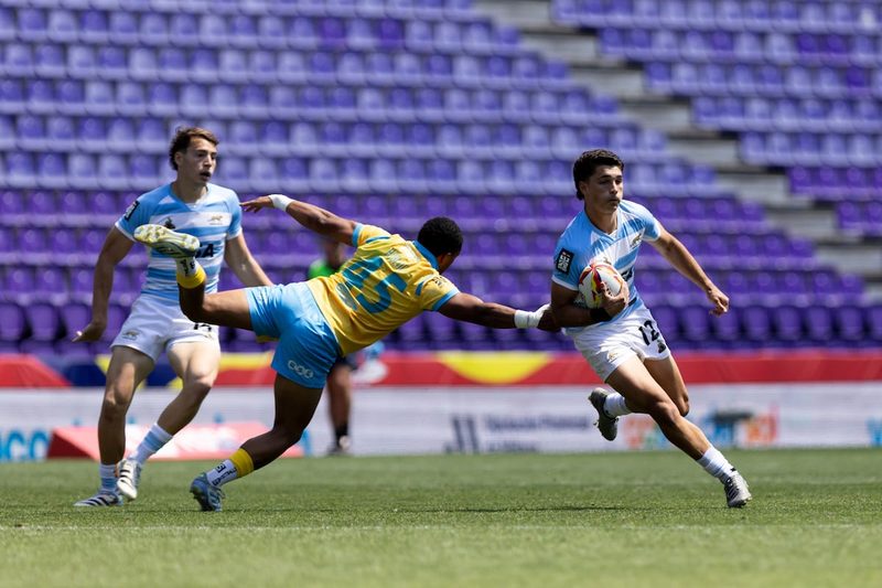 Los Pumas 7s avanzan a cuartos con un hat-trick de Sebastián Dubuc