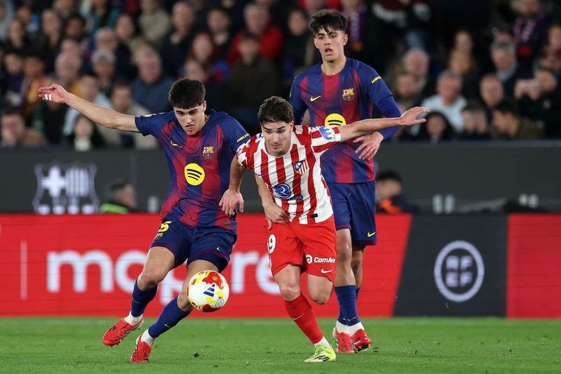 Atlético de Madrid responde con humor y dureza a rumores sobre Julián Álvarez y Barcelona