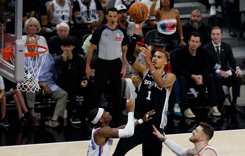 Le grand show de Wembanyama : Les Spurs écrasent OKC et filent au match 7
