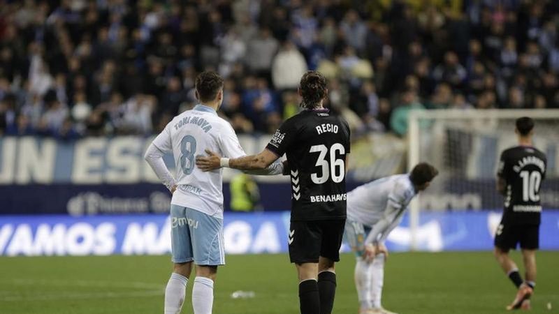 El Málaga CF busca el ascenso en su duelo decisivo contra el Real Zaragoza