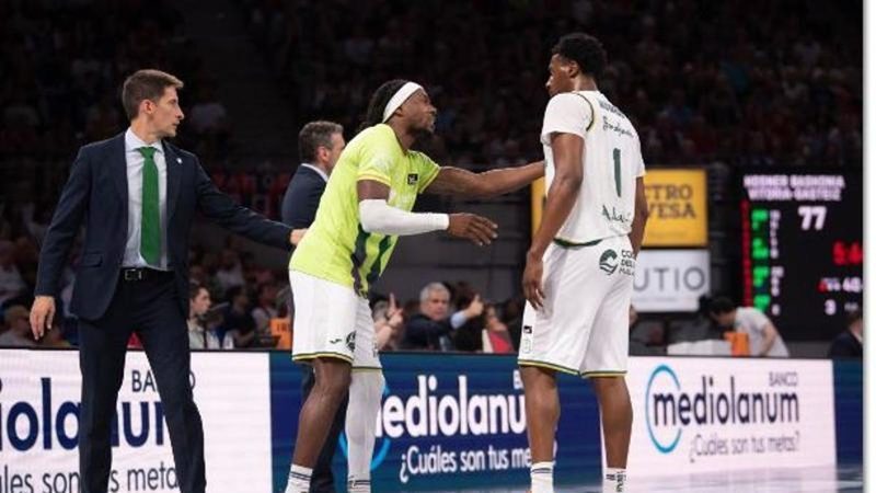 Unicaja se queda fuera de los play off tras cuatro años de éxitos en la Liga Endesa