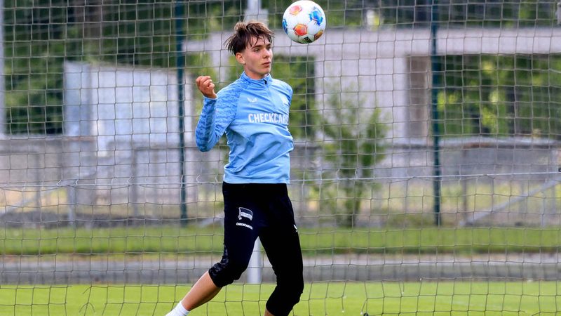 Hertha BSC: FC Bayern zeigt Interesse an Kennet Eichhorn – BVB gerät ins Hintertreffen