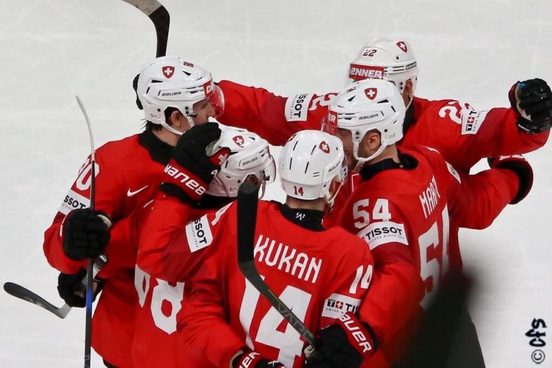 La Svizzera trionfa 6-0 sulla Norvegia e vola in finale ai Mondiali di hockey