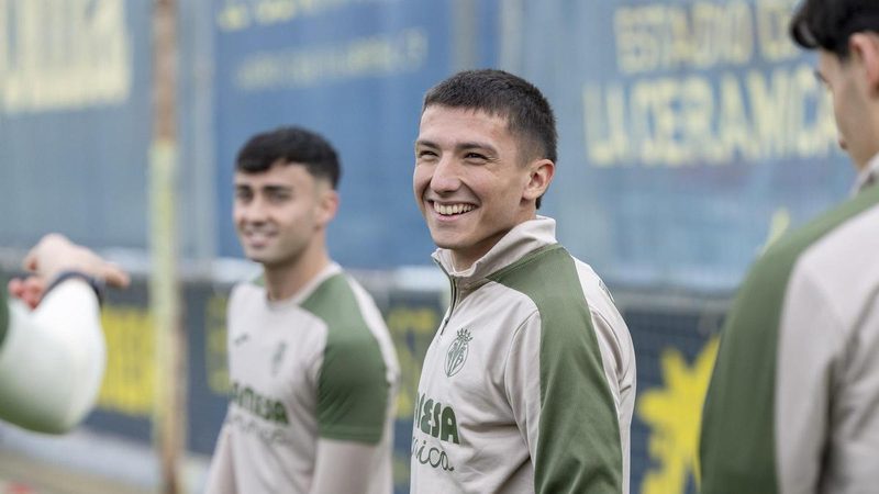 El regreso de Thiago Fernández redefine el mercado de verano del Villarreal
