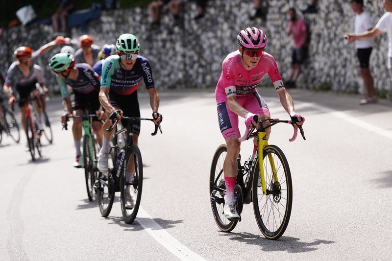 Vingegaard domina a Piancavallo e si avvicina al trionfo finale al Giro d'Italia