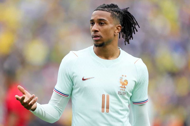 Lachen im Frankreich-Lager: Olise wird von Thuram und Mbappé auf die Schippe genommen