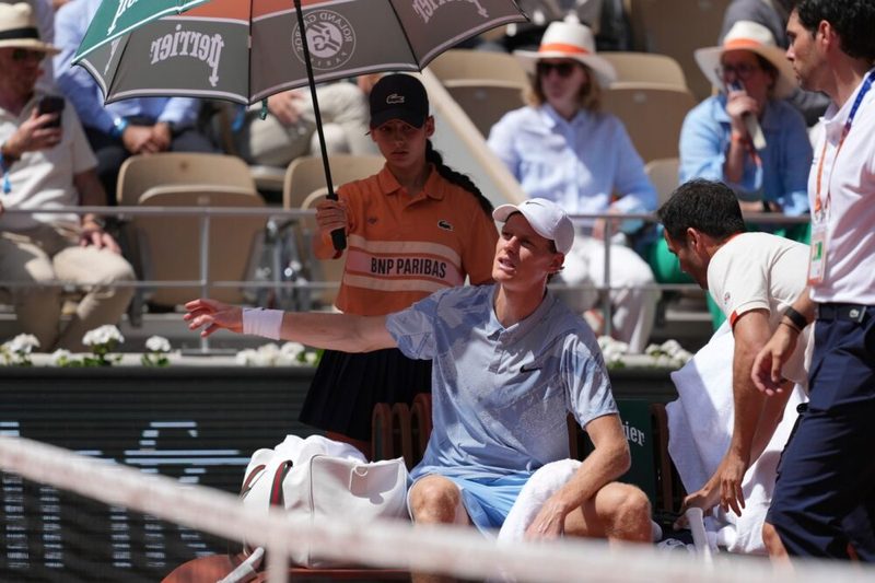 Jannik Sinner riprende gli allenamenti verso Wimbledon dopo un breve riposo