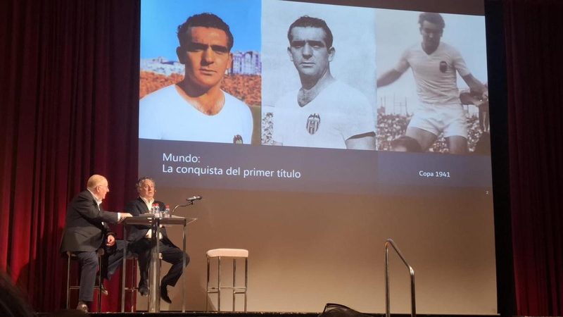 Paco Lloret presenta un libro que revive la historia feliz del Valencia CF