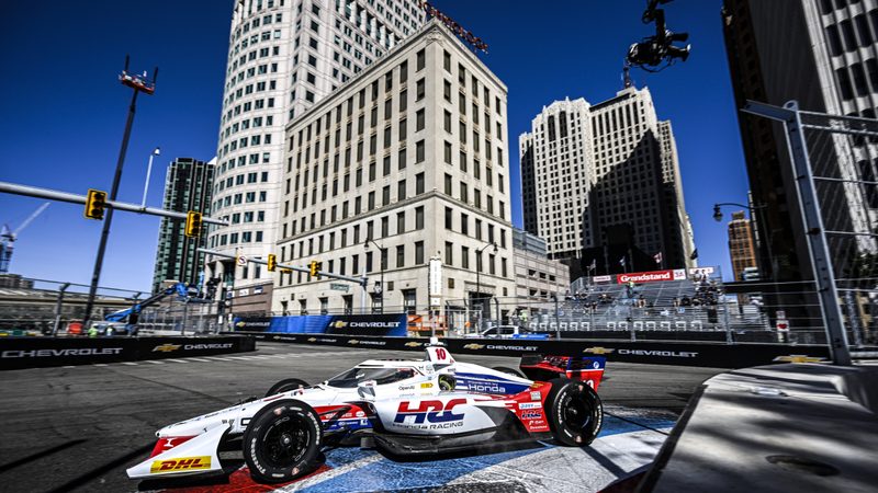 Álex Palou conquista su tercera pole consecutiva en Detroit y sigue deslumbrando