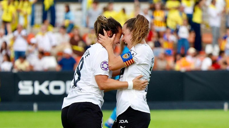 Un golazo de Leyre Monente en el último suspiro devuelve al Valencia CF a LaLiga F Moeve
