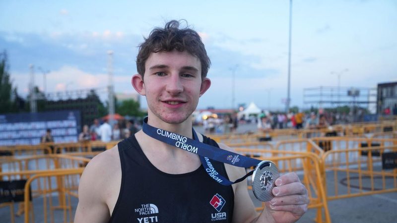 Colin Duffy se siente feliz tras lograr la medalla de plata en la Copa del Mundo de Escalada