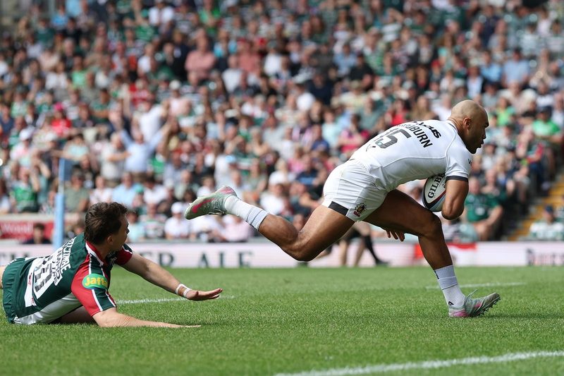 Exeter Triumphs Over Leicester in Thrilling 35-26 Clash for Play-Off Position