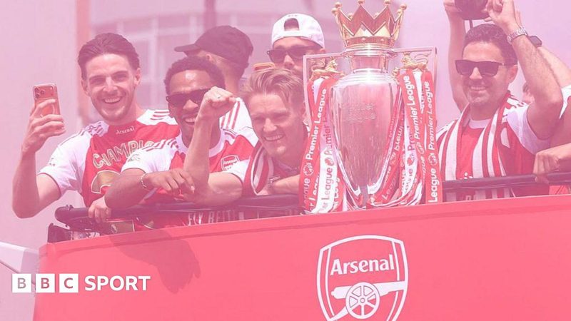 Arsenal Celebrates Premier League Triumph with Spectacular Bus Parade in North London