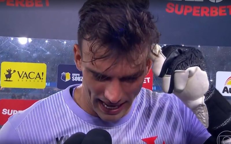 Vasco amarga derrota e entra no Z4 após protestos da torcida e desabafo de Léo Jardim