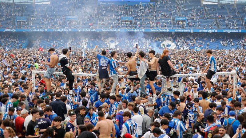 El césped de Riazor, en crisis antes del España-Irak: ¿se podrá jugar en condiciones?