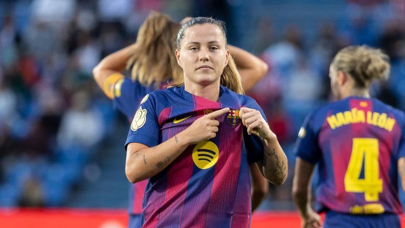 Claudia Pina se consagra como la máxima goleadora de la Liga F