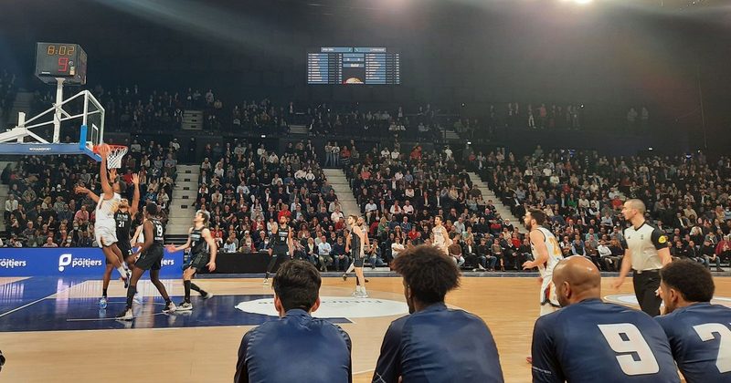 Le Poitiers Basketball y croit : un match décisif face à Saint Quentin en Play-offs