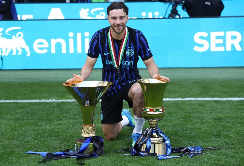 Carlos Augusto riflette sul futuro all'Inter: Chivu interviene per trattenerlo