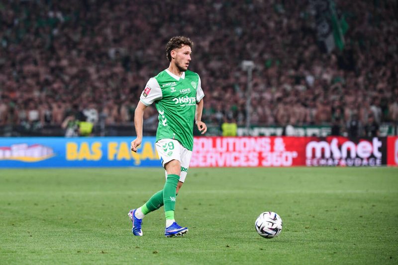 Le départ de Lucas Stassin : un échec pour l'ASSE et un avenir incertain