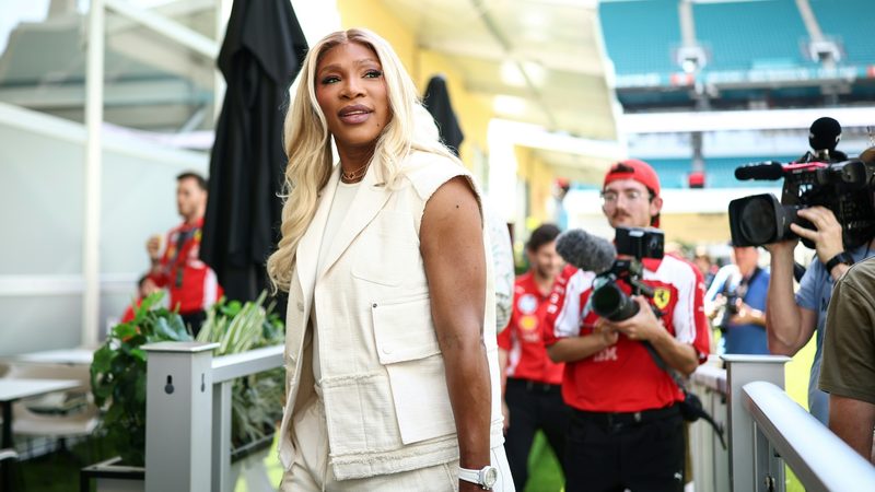 Serena Williams kehrt nach langer Pause auf die Tennisbühne zurück