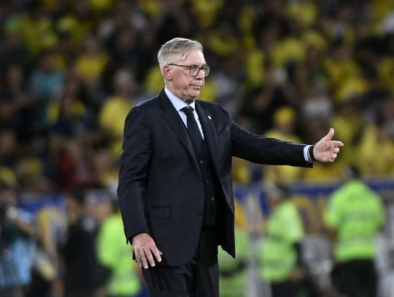 Ancelotti enfrenta dilemas na Seleção: problemas táticos e defensivos preocupam