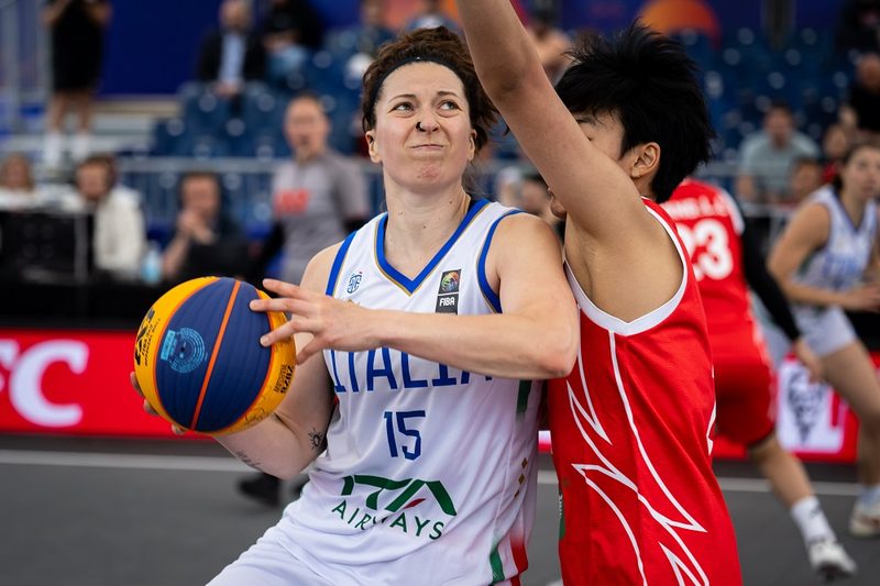 Italia femminile sconfitta all'esordio dai forti avversari cinesi ai Mondiali di basket 3x3