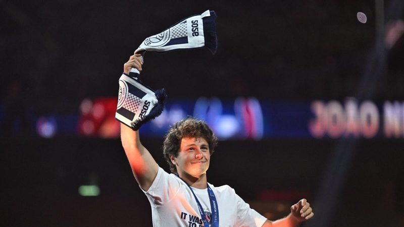João Neves revela a sus ídolos del Valencia CF en su camino hacia la cima del fútbol