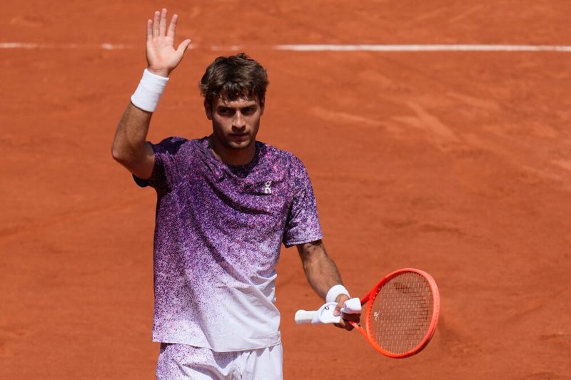 Flavio Cobolli conquista i quarti al Roland Garros: "Voglio godermi il torneo"