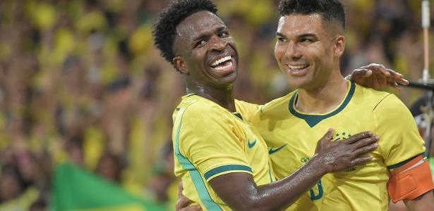 Torcida transforma vaias em festa e apoia seleção em vitória no Maracanã