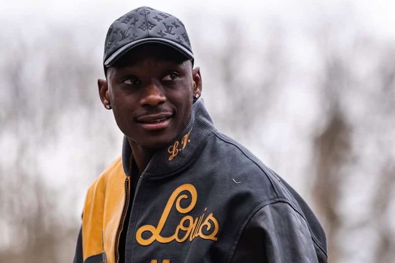 Vlahovic in bilico, la Juventus punta su Kolo Muani per rinforzare l'attacco