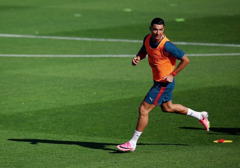 Portugal inicia preparação para a Copa do Mundo com Cristiano Ronaldo em destaque